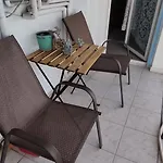 Warm, Cozy & Comfortable Apartment